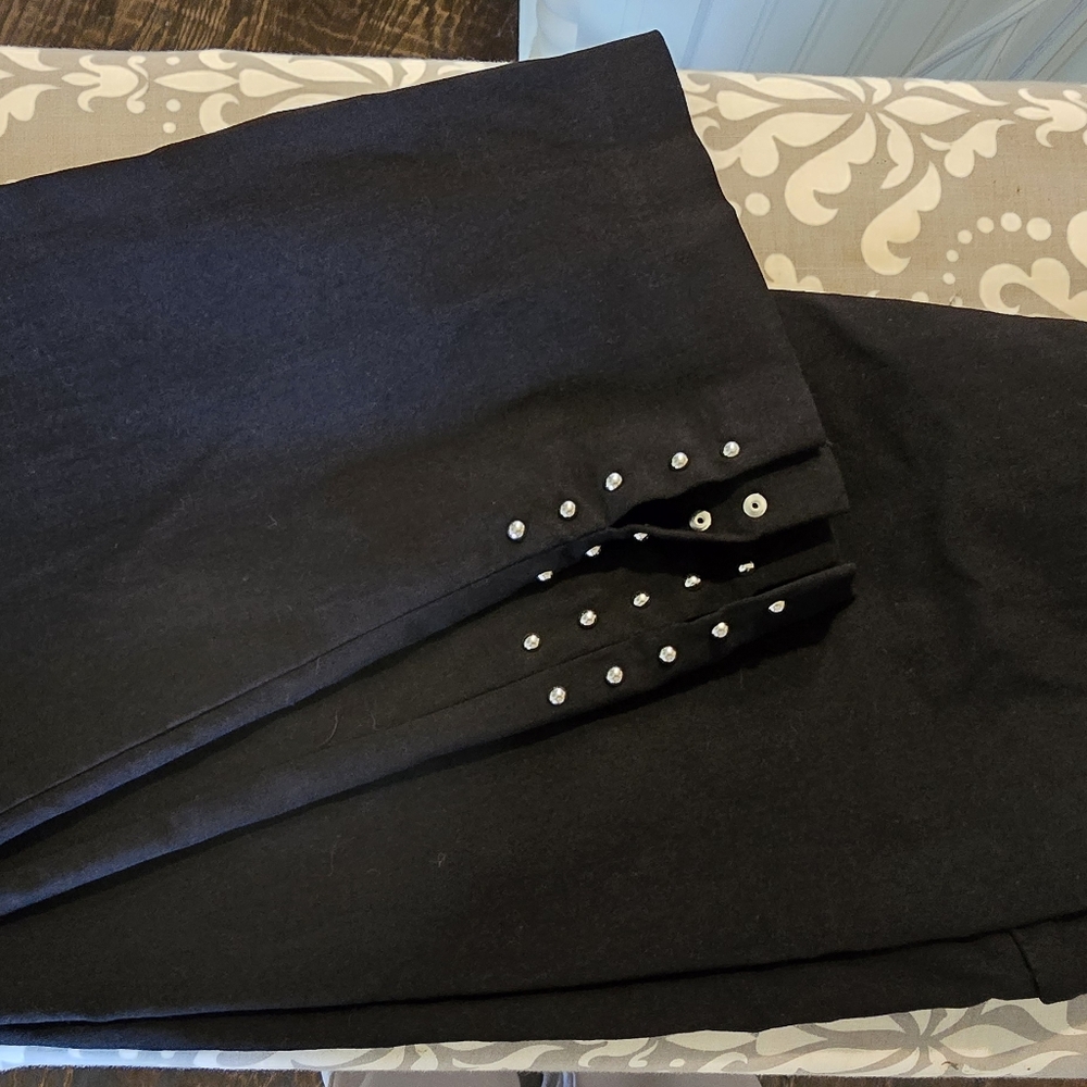 Rebecca Malone Black Cropped Pants with Studded Hem sz 10